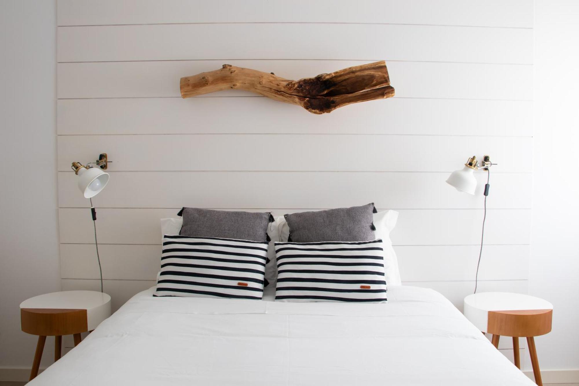 Earth Element Apartment เปนิช ภายนอก รูปภาพ